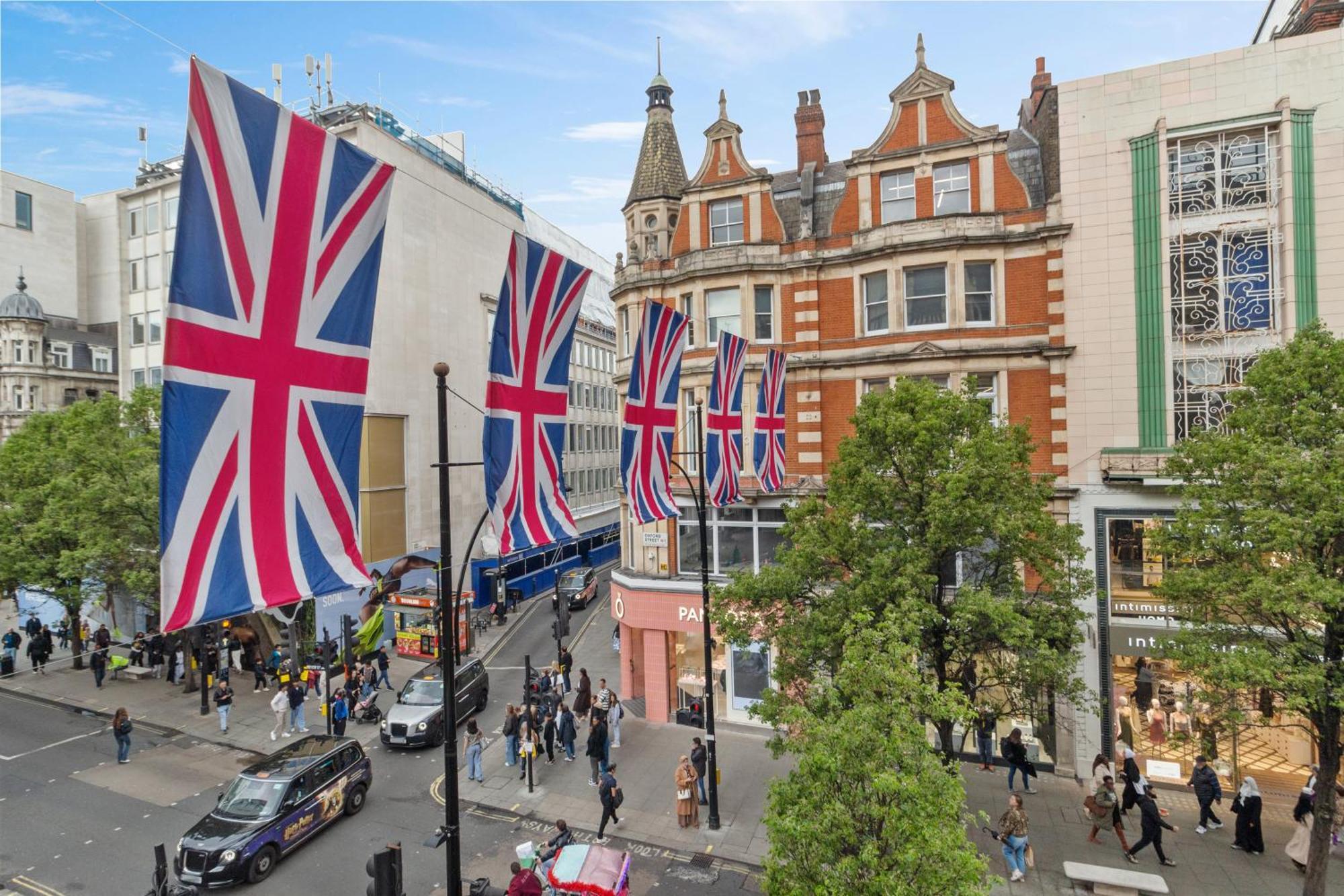 Luxurious 1-bedroom Penthouse On Oxford Street 11g Apartment London